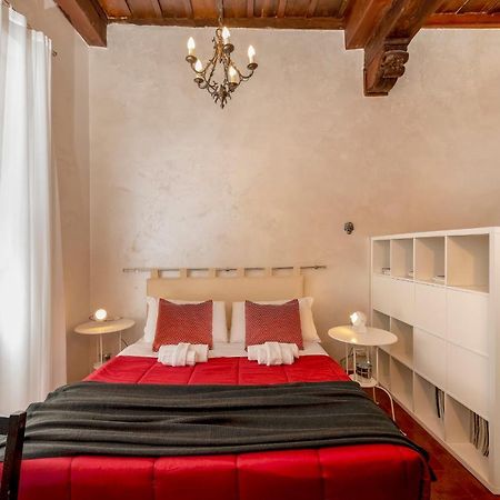 Giglio House - Campo De' Fiori Apartment Рим Екстериор снимка