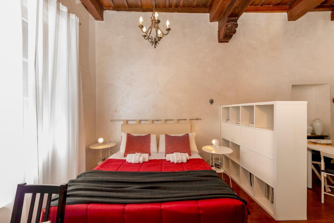 Giglio House - Campo De' Fiori Apartment Рим Екстериор снимка